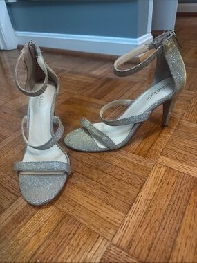 Kelly & Katie Glitter Strappy Ankle-Heel Sandals in Gold Glitter